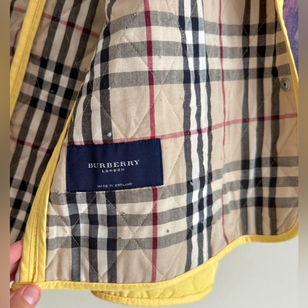 Burberry Yellow Quilted Jacket M - Picture 7 of 11